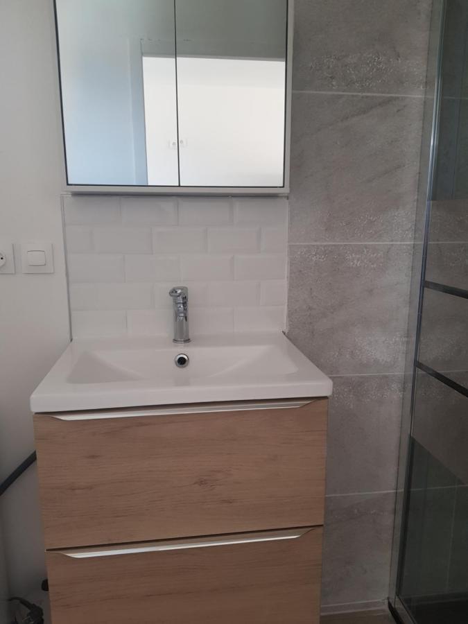 Appartamento Dépendance 29m2 climatisée Saint-Gilles  Esterno foto